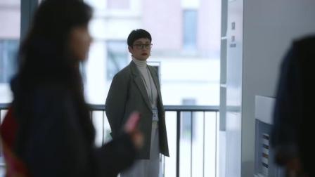 vip 注册地址-科维托娃在TES比赛中比赛局势复杂，领先优势明显引发热议！观众掌声雷动(科维托娃几个大满贯冠军)